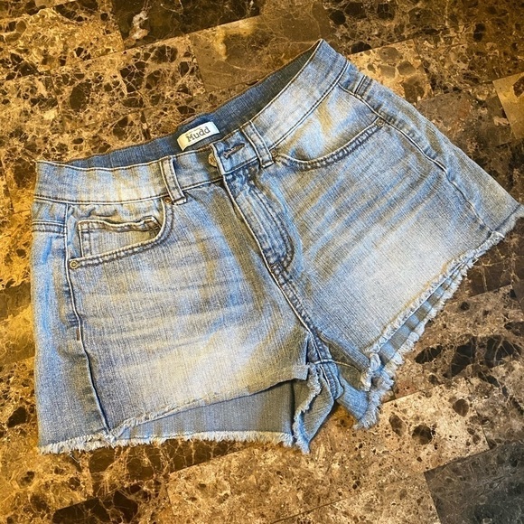 MUDD size 9 jean shorts ** 5 for 20 ** - Picture 1 of 2
